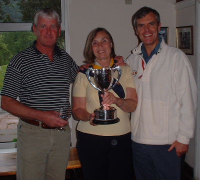 Winners Scott Beattie and John Somerville with Bobbie Middleton